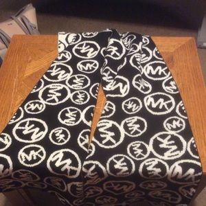 Michael Kors scarf